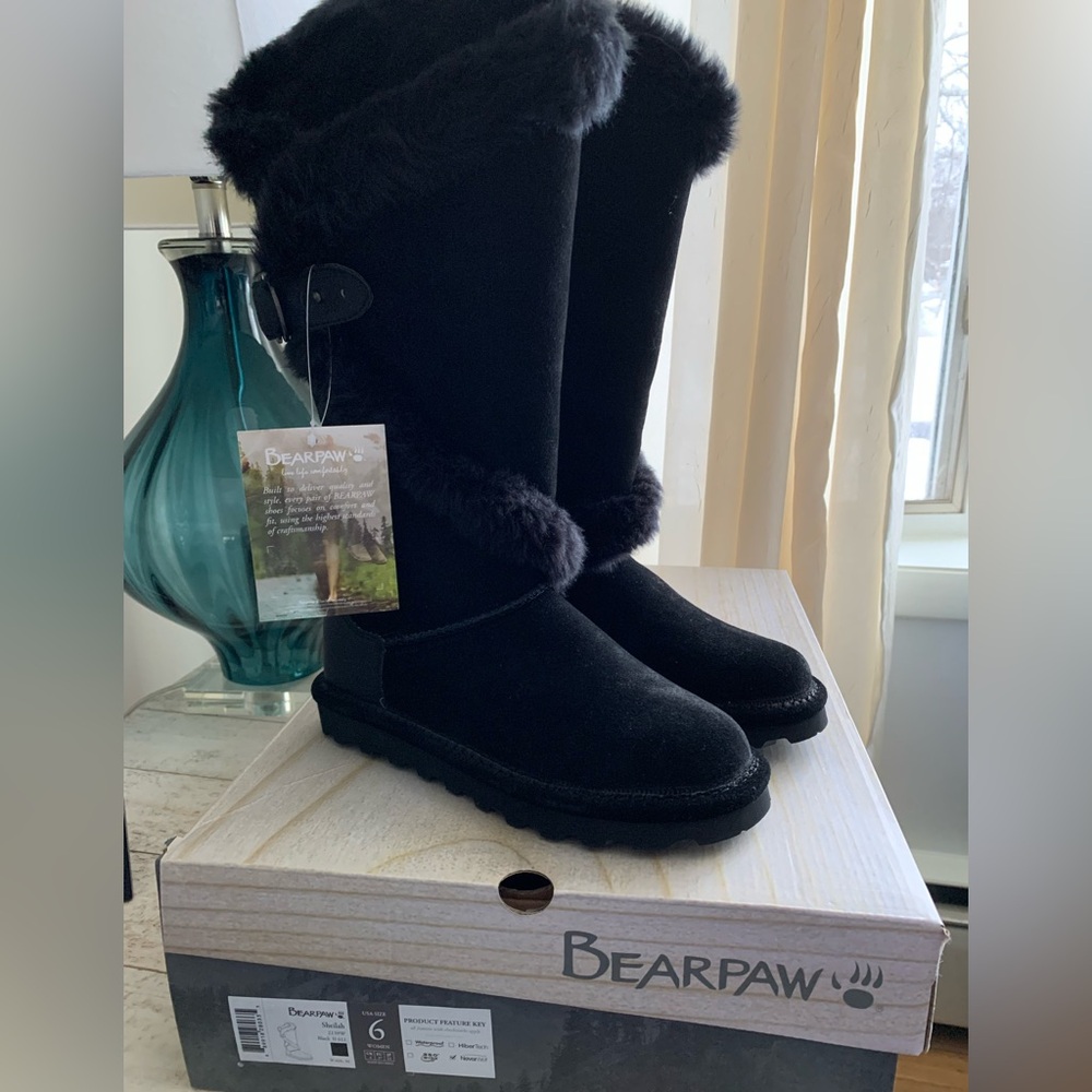 NEW, Stylish BearPaw Black Suede Leather Tall Boots with Fur Trim
